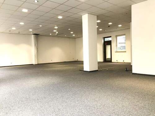 Blick 5 in den Verkaufsraum - 