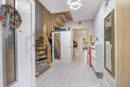 Flur Einliegerwohnung - 