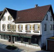 Wohn- und Geschäftshaus im Zentrum von Baiersbronn - vielfältige Nutzungsmöglichkeiten