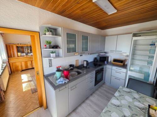 EG (11) - 