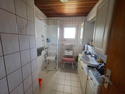 EG (13) - 