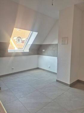 Küche.jpg - 3 Zimmer Etagenwohnung in Döbeln