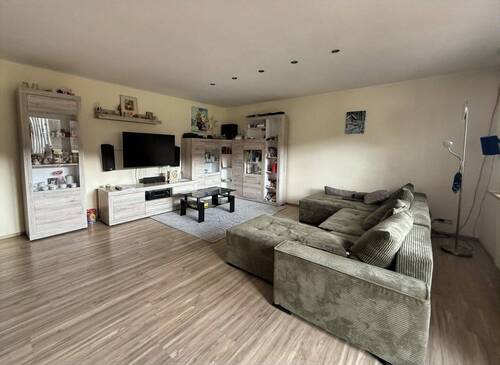 Wohnzimmer EG - 8 Zimmer Mehrfamilienhaus, Wohnhaus in Sigmaringendorf