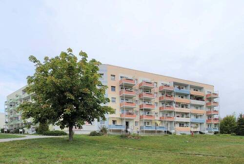 Herzlich Willkommen in der Goethestraße - Mega-Weitsicht garantiert! - 417,00&nbsp;EUR Kaltmiete, ca.&nbsp; 69,60&nbsp;m&sup2;&nbsp;Wohnfl&auml;che