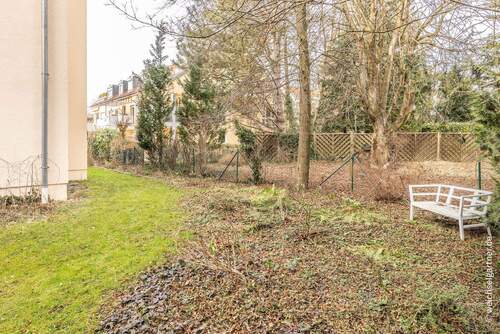 Großzügiger Privatgarten - 