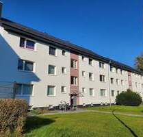 Helle 2,5-Zimmer-Wohnung im Hochparterre mit schönem Balkon - Elmshorn