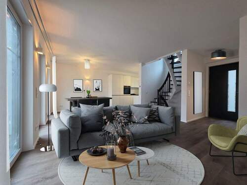 Wohn-Esszimmer (virt. möbliert) - ERSTBEZUG! Neubau-Reihenendhaus - hochwertig, stilvoll & durchdacht