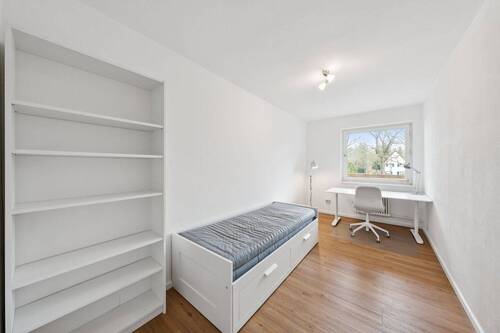 Arbeitszimmer - 