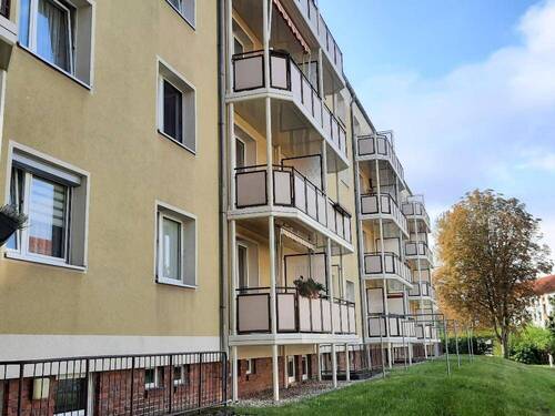 Herzlich willkommen im A.-Schweitzer-Ring 50 - Schicke 3-Raum mit Balkon - 398,00&nbsp;EUR Kaltmiete, ca.&nbsp; 61,20&nbsp;m&sup2;&nbsp;Wohnfl&auml;che
