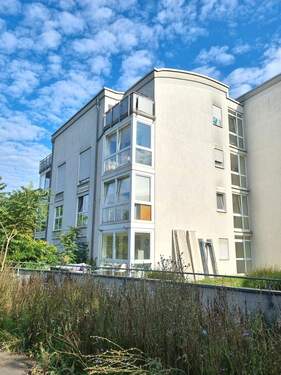 Rückansicht Haus - 3 Zimmer Etagenwohnung in Ginsheim-Gustavsburg / Gustavsburg