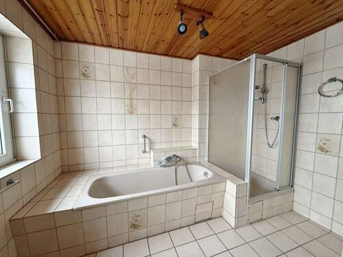 mit separater Dusche - 