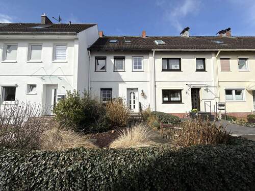 Vordere Hausansicht - 