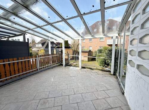 mit Zugang zur überdachten Terrasse - 