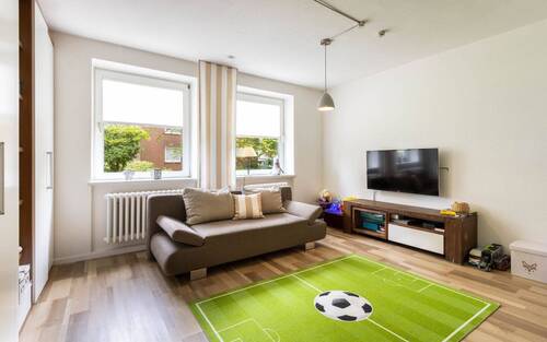 Weiteres Wohn- und Schlafzimmer - 3 Zimmer Etagenwohnung in Kiel