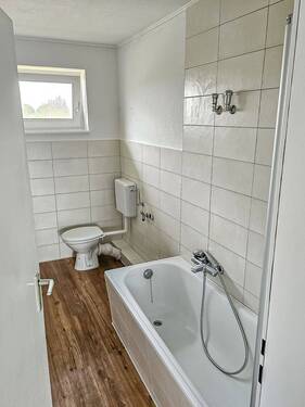 Badezimmer - Etagenwohnung mit 75,00 m&sup2; in Drochtersen zur Miete