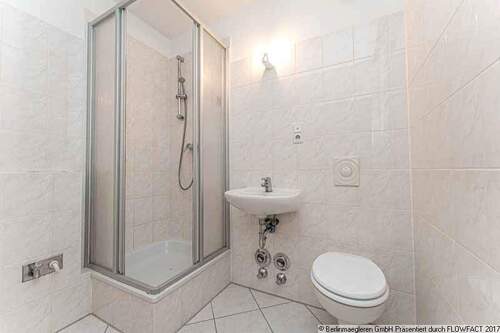 Beispiel Bad - Etagenwohnung mit 32,50 m&sup2; in Berlin zum Kaufen