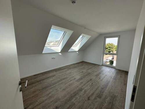 Schlafzimmer - Etagenwohnung mit 98,20 m&sup2; in Freiberg am Neckar zum Kaufen