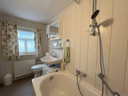 Bad EG Nebengebäude - 