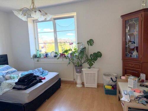 Wohnzimmer - 3 Zimmer Etagenwohnung zum Kaufen in Güstrow