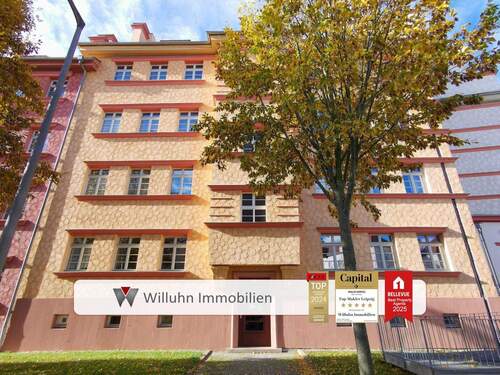 Ansicht Vorderhaus - Großer Balkon 