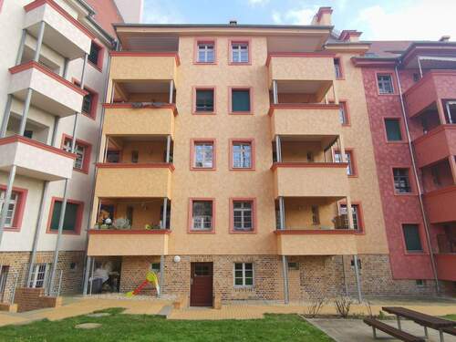 Ansicht Hinterhaus - 3 Zimmer Etagenwohnung zum Kaufen in Leipzig