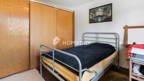 1. OG Schlafzimmer 1 2 - 