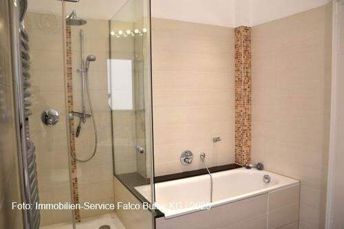 Badezimmer - Etagenwohnung mit 180,00 m&sup2; in Bad Oeynhausen zum Kaufen