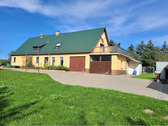 Einfamilienhaus mit Einliegerwohnung - Großes Einfamilienhaus mit Süd-Dachterrrasse und Einliegerwohnung