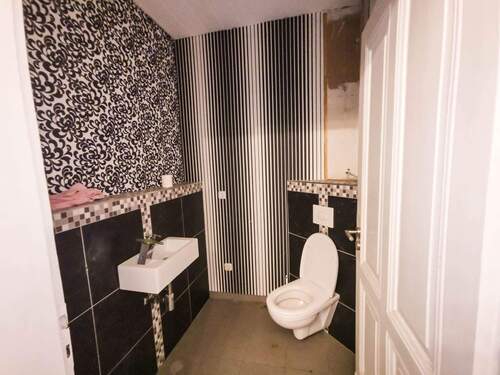 Gäste-WC Vorderhaus - 