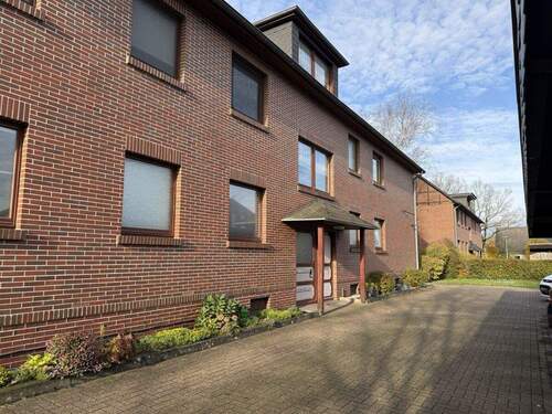 Hauseingang - 2 Zimmer Etagenwohnung zum Kaufen in Wardenburg