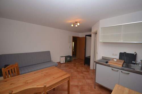 6963-lang2#Möbliert - Etagenwohnung mit 28,00 m&sup2; in Großwallstadt zur Miete