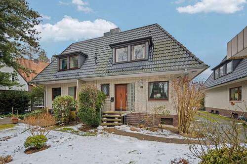 Rückansicht - 3 Zimmer Doppelhaushälfte in Hamburg / Wellingsbüttel