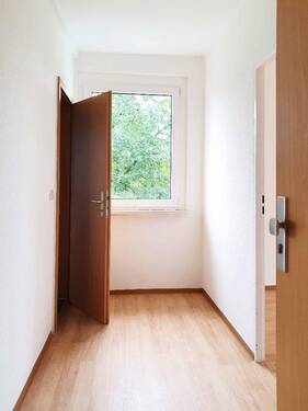 Eingangsbereich/Flur - 2 Zimmer Etagenwohnung zur Miete in Lichtentanne
