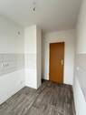 und praktischen Fliesenspiegel - Etagenwohnung mit 46,90 m&sup2; in Lichtentanne zur Miete
