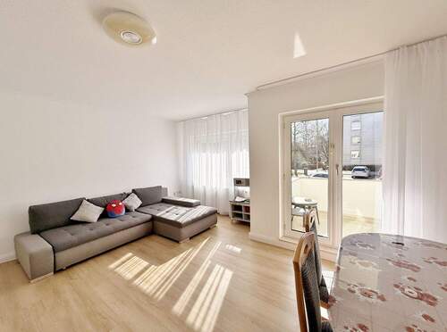 Wohn- und Esszimmer - 