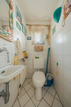 WC - 