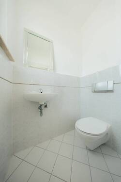 WC - 