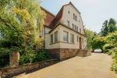Fassade - 8 Zimmer Doppelhaushälfte zum Kaufen in Bergisch Gladbach