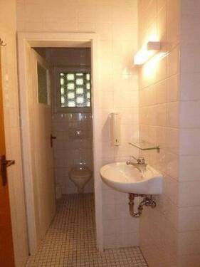 WC - 