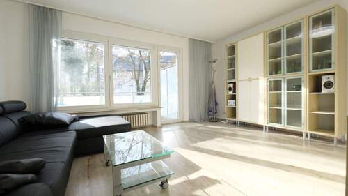 Wohnzimmer - Ihr neues Zuhause in Duisburg: 66 m², Einbauküche, Garage & Top-Lage am Rhein