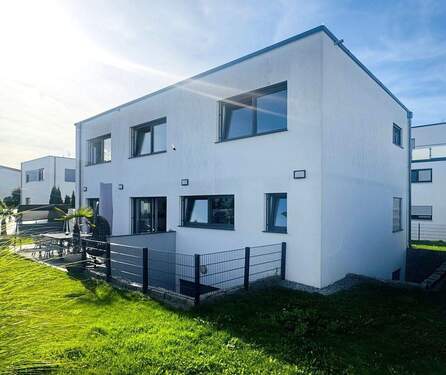 Bild 2 - 8 Zimmer Einfamilienhaus zum Kaufen in Laupheim