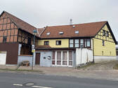 Bild1 - Zweifamilienhaus mit großem Grundstück und Scheune in Westerhausen
