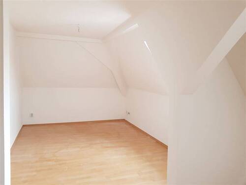 Wohnen - 2 Zimmer Etagenwohnung in Bitterfeld