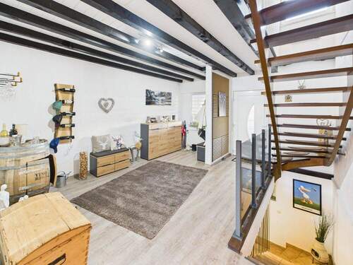 Flur - 5 Zimmer Reihenmittelhaus in Bergheim