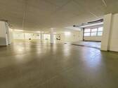 Tiefgaragenstellplatz optional - 
