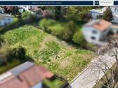 Grundstück - Lage, Licht und Leben! Ruhiges und attraktives Grundstück in gewachsener Wohnsiedlung am Hofberg!