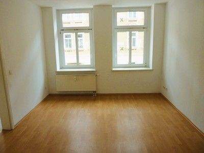 26008-1.jpg - - Wohnung mit Balkon in Weißenfels-West -