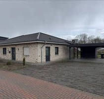 Neuwertiger Bungalow in beliebter Wohngegend - Lindern (Oldenburg)