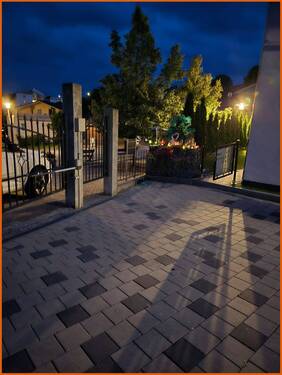 Garage mit Innenhof - 