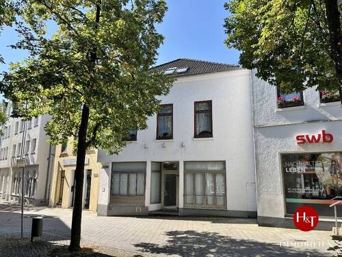 Haus mit Wohneinheit und Gewerbe zu verkaufen in Bremen Vegesack – H & T Immobilien - Wohn- Geschäftshaus inmitten der Vegesacker Fußgängerzone!
